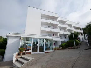 Apartaments Els Llorers - Image 2
