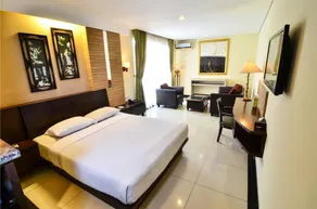 Losari Roxy Hotel Jakarta - Image 2