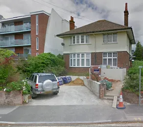 OYO Kingland Court - Image 1