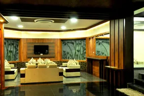 Hotel Hills - Image 2