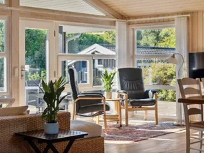 Casa vacacional con sauna, barbacoa y jardín - Image 4