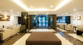 Sakura Hotel - Image 2