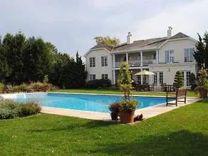Villa Noyaan - Luxury with pool - Image 4