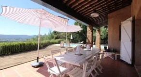 La Villa Tara 4 chambres piscine privée vue panoramique sur les collines de Grimaud - Image 2