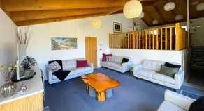 Tanjil Creek Lodge - Image 3