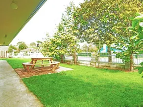 Middlemore Motel - Image 5