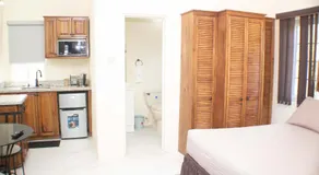 The Vista Inn Studio #4 - Image 2