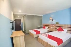 Longquan Hotel - Image 4
