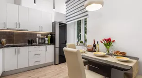 Quiet Center Apartments - Image 2
