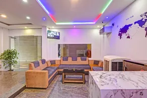 Collection O EXPRESS SUITES - Image 3
