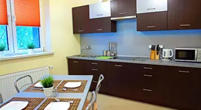 Greyhouse - Image 3