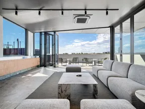 Bright 1-Bedroom Escape with Private BBQ - Image 3
