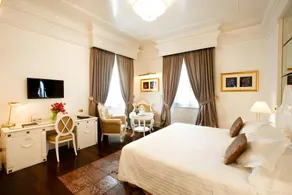 Hotel Majestic Roma - Image 2