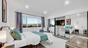 4BR Hilltop Villa by Universal Studios with Pool and Amazing Views - Image 2
