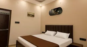 Shyam Residency - 50 mtr from Ram Mandir - Image 2