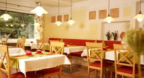 Apart-Hotel Pension Roßmayer - Image 5