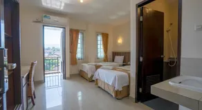Dago's Hill Hotel - Image 2