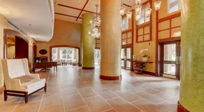 The Mutiny Luxury Suites Hotel - Image 2
