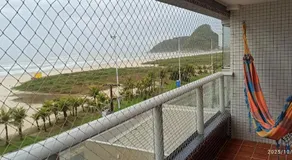 Apartamento com varanda e vista para o mar, em frente à praia de Caiobá - Image 5