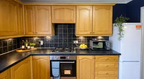 Charming 1 Bedroom Near Gravesend Station - WiFi - Image 3