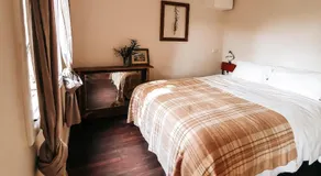 Gum Grove Chalets - Image 2