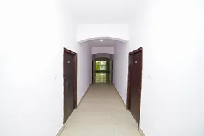 OYO 37021 Hotel Sitar International - Image 4