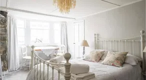 Room at the Inn - Image 2