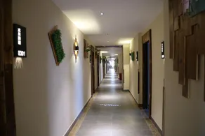 Shuiyue Qinghua Hotel - Image 2