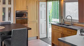 Cozy chalet in Tzummarum - Image 2
