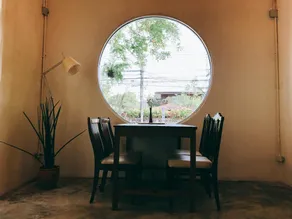 Khemjit cafe' and bed - Image 3