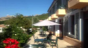 Hotel Les Calanques - Image 5
