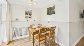 Host & Stay - The Fairways - Image 5