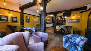 The Bull Hotel - Image 2