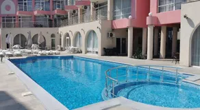 Rose Garden Omax Apartments - Image 4