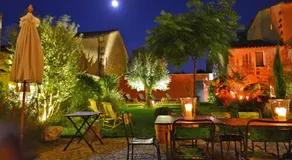 La Maison Rouge d'Uzes B&B - Image 3