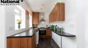 Modern Minimalist Spacious 3br Blyth Home - Image 3
