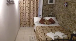 CASA LELA 3...HYDRA - Image 2