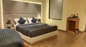 Hotel Imperia Grand - Image 2