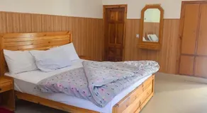 Pine Peak Lodges - Image 2