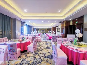 Yulin Fucheng Ligong Hotel - Image 4