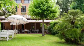 Hotel Regina - Image 4