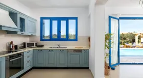 Blue Moon Villa - Image 4