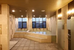 ON City Hotel - Image 4