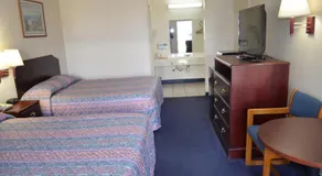 American Inn and Suites White Hall - Image 2