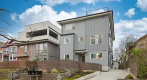 Sleek & Modern Townhome in Prime location - Image 4