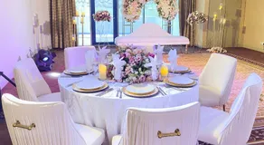 Crowne Plaza Hotel Dubai - Image 5