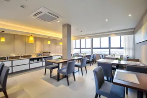 Ease Hotel Ningbo Tianyi Square Jiangxia Bridge Metro Station - Image 3