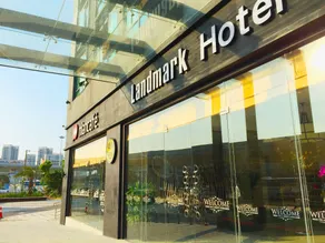 Landmark Hotel - Image 5