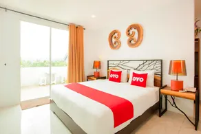 De42 Hotel - Image 1