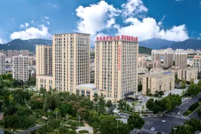 Qingdao Hualan Hotel - Image 4